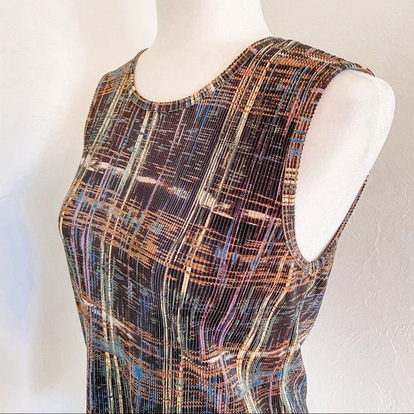 Plisse Vintage 90’s Cropped Pleated Tank Top - Picture 7 of 9